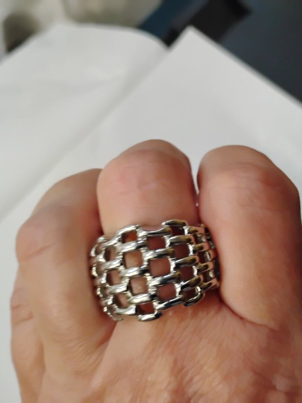 Stainless steel statement ring basket weave filagree pattern sz 7.5 to 8.